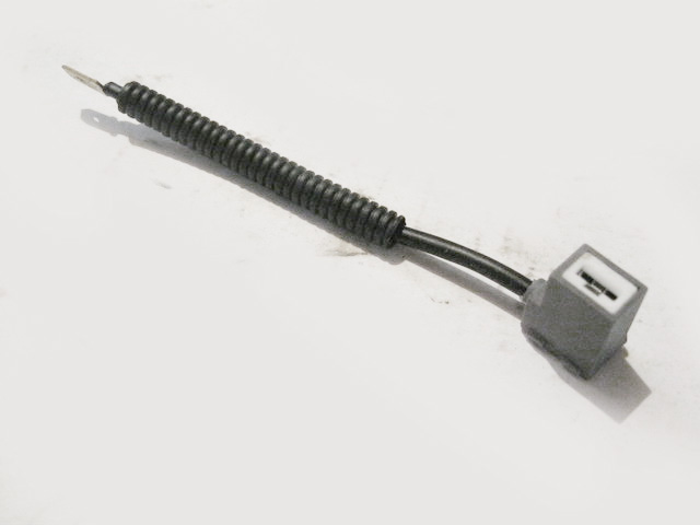 Колодка гнездовая 1 контакт, под лампу H1/H3 (с проводами) ДИАЛУЧ H1/H3 Socket